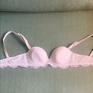 Elegant Lace Trim Pinky Nude Bra, never worn